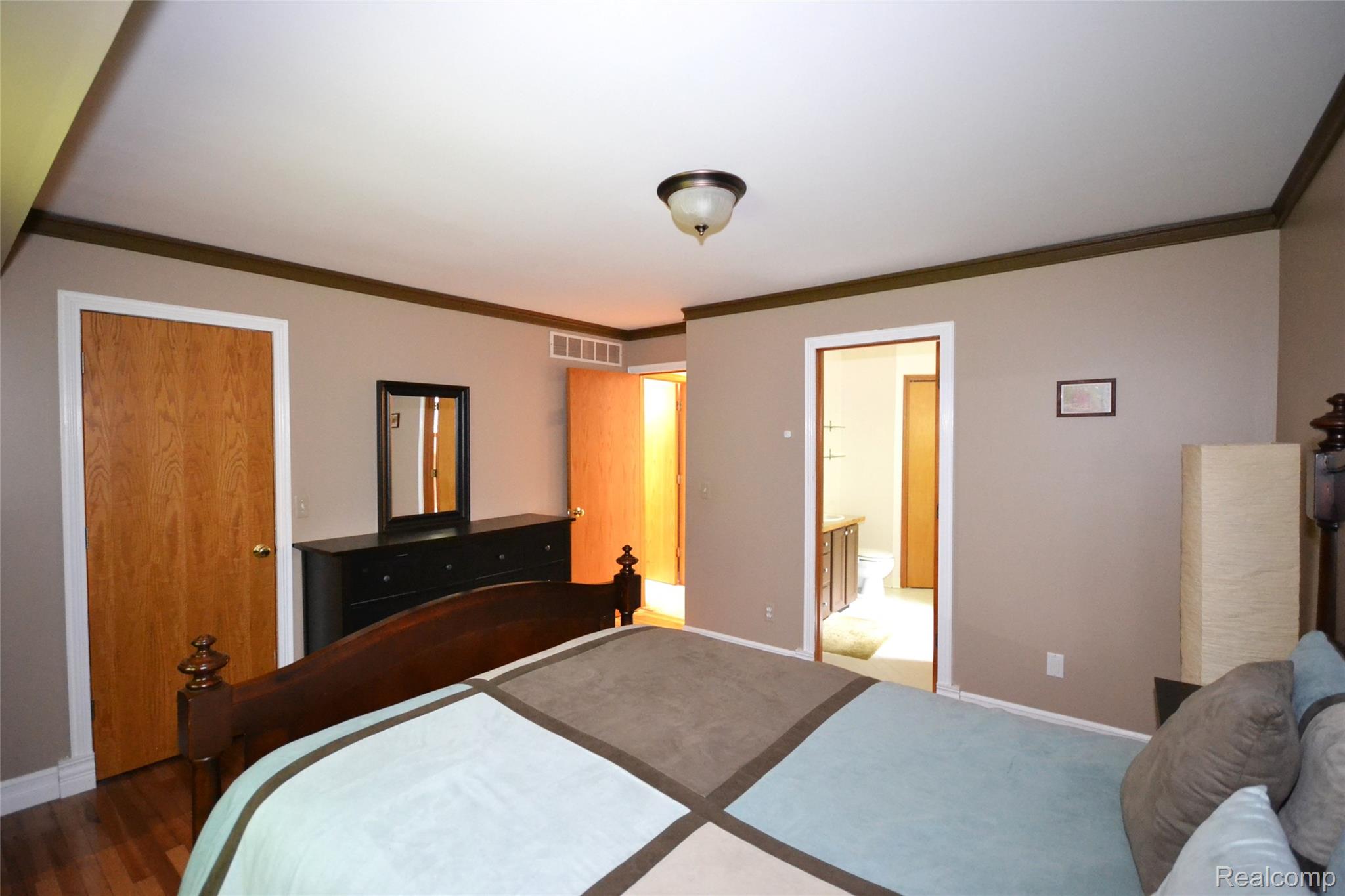 Springfield Charter Township, Michigan 48442, United States, 3 Bedrooms Bedrooms, ,2 BathroomsBathrooms,Residential,Active,149815