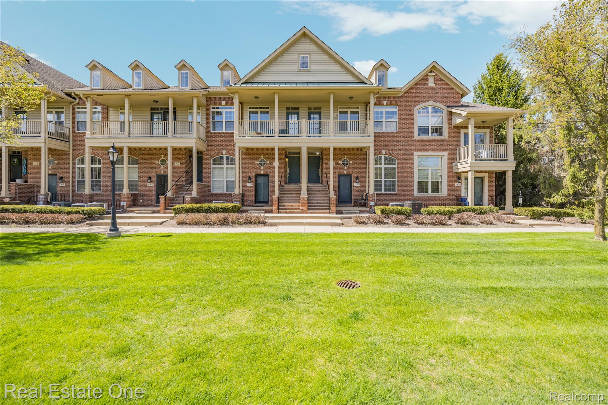 160 Sandy Lane