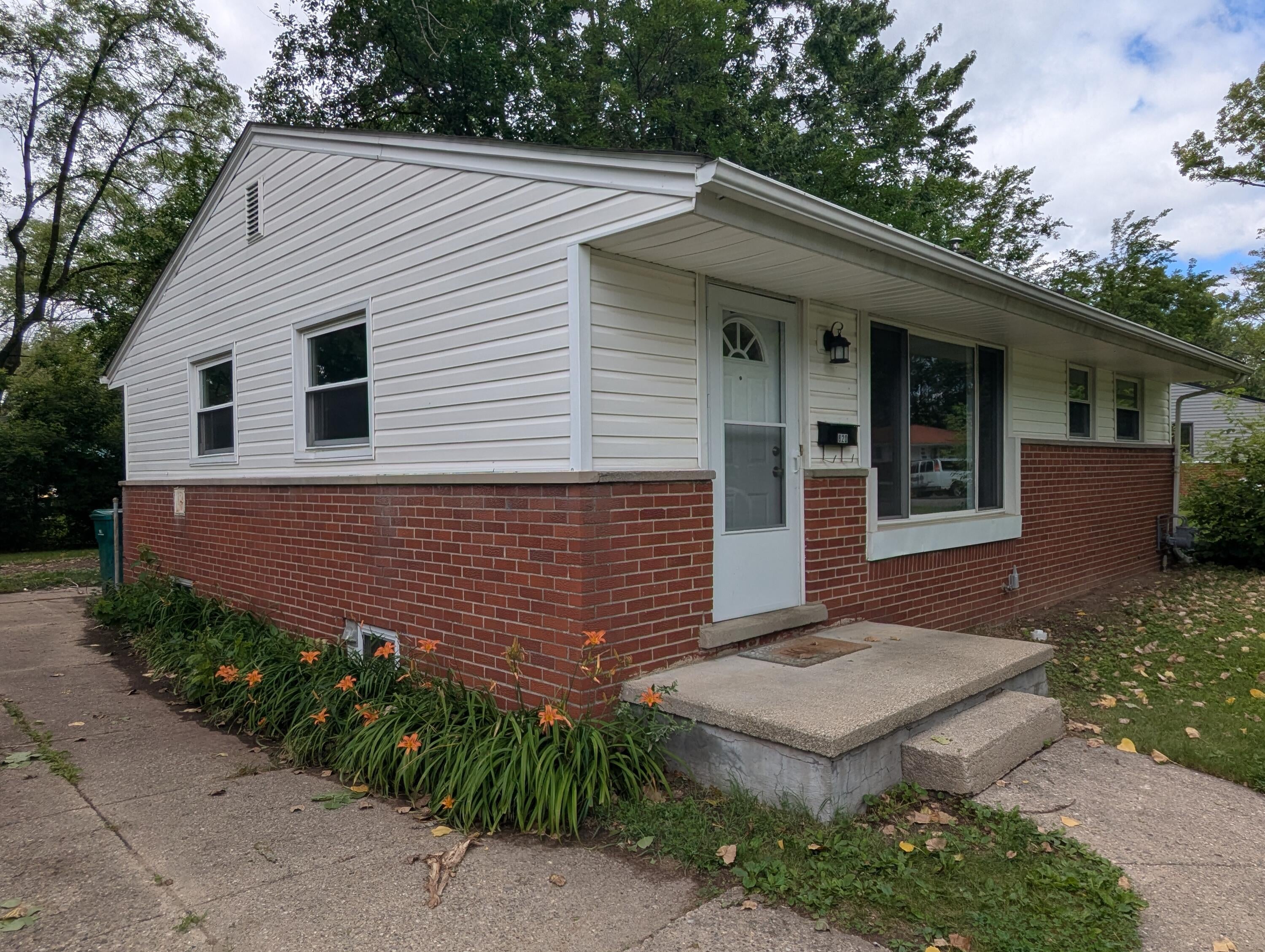 820 Nash Avenue