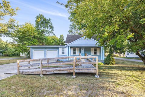 8123 Janis Street Shelby Charter Township MI 48317