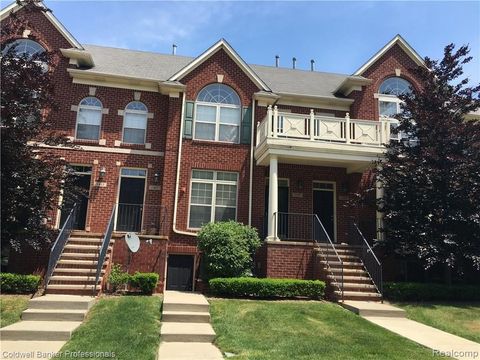 1395 ASHFORD Court 61 Troy City MI 48084