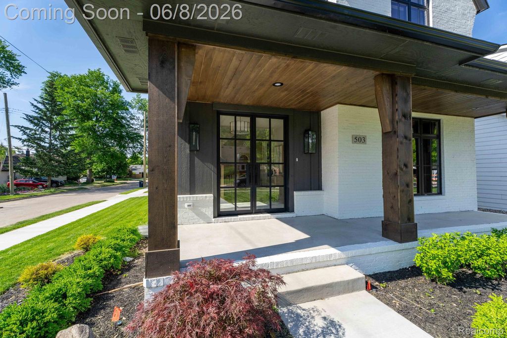 Photo of 503 GIRARD Avenue, Royal Oak City, MI 48073 (MLS # 20261041330)