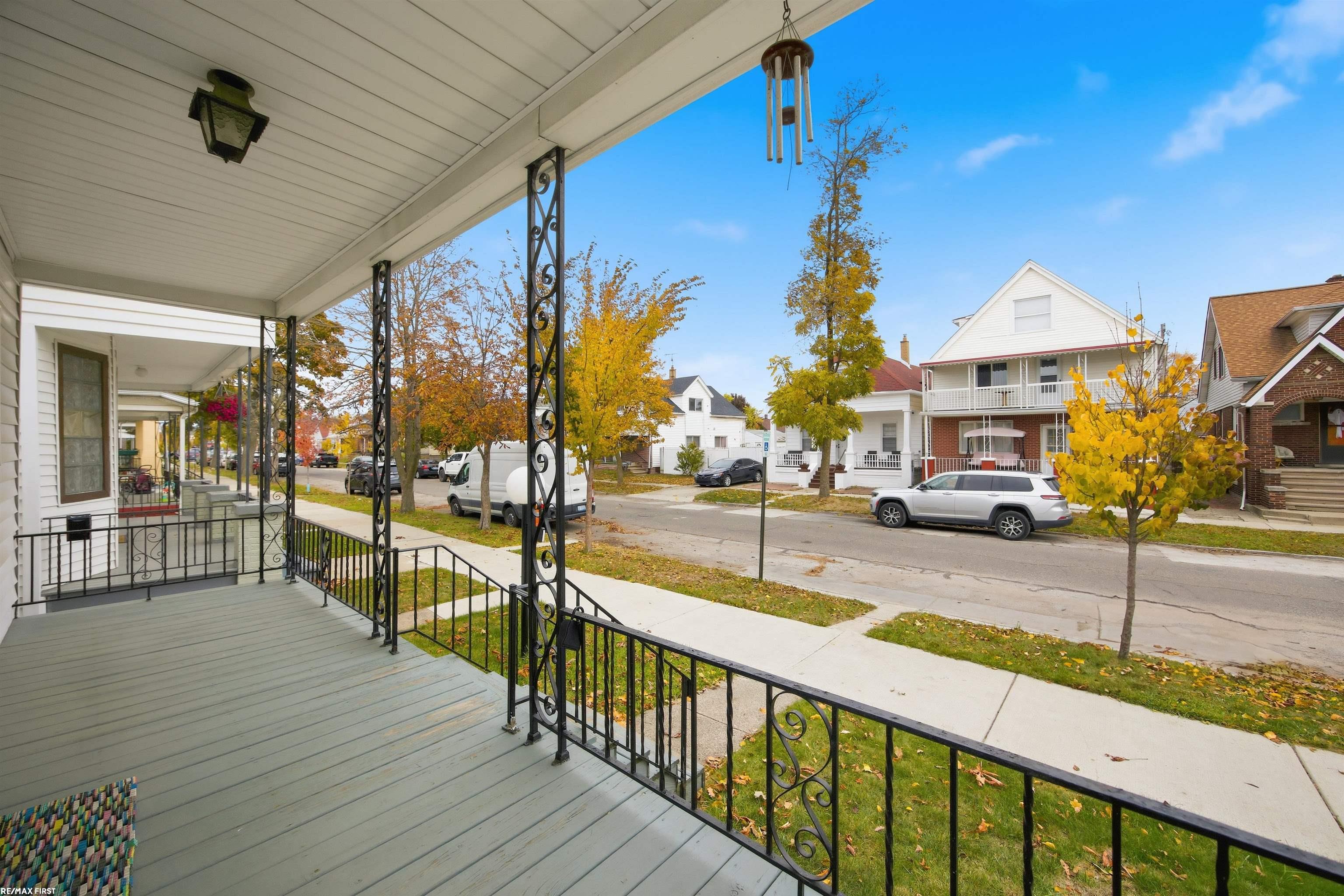 12045 Klinger Street