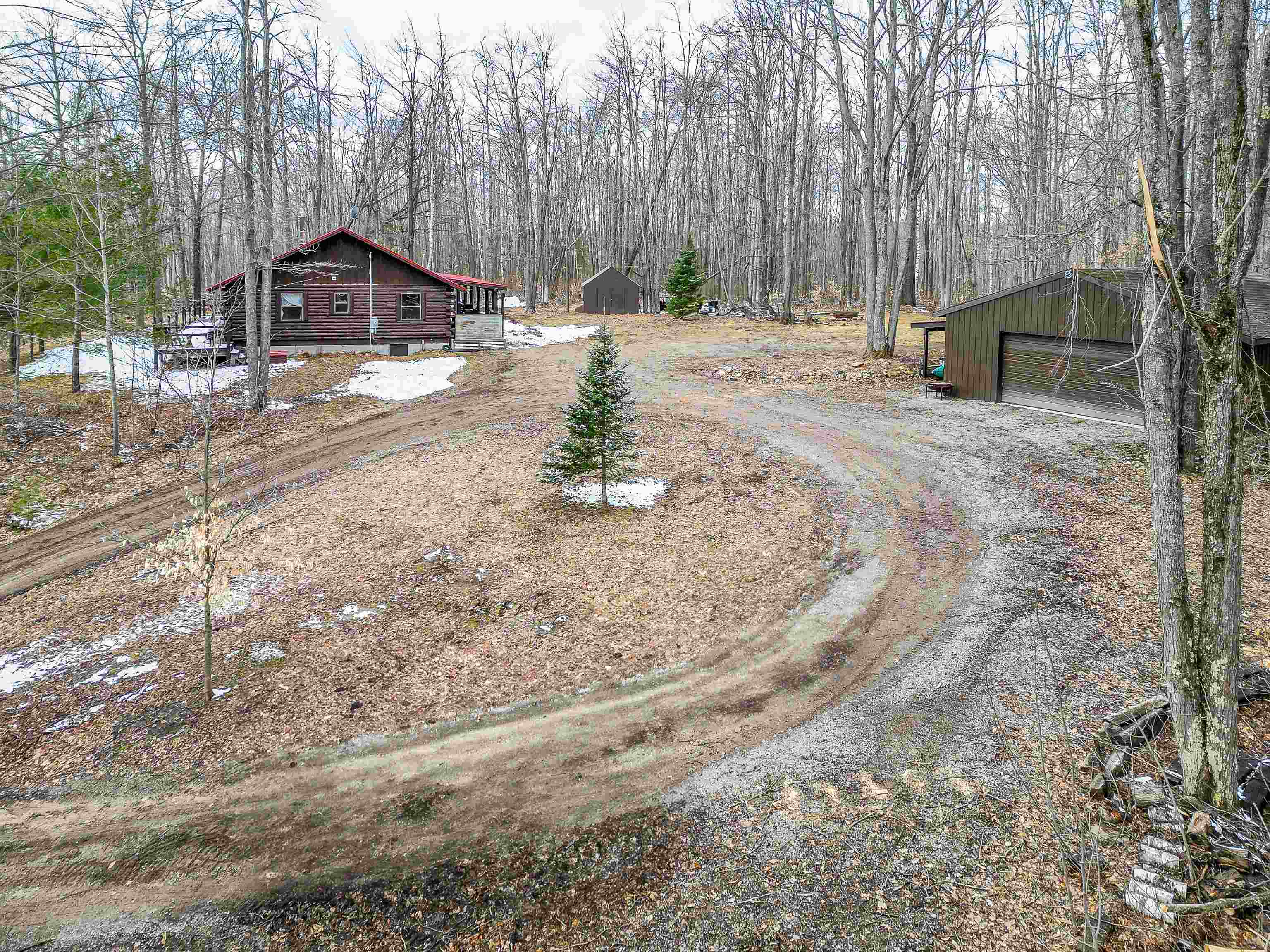 6004 N Greenway Drive