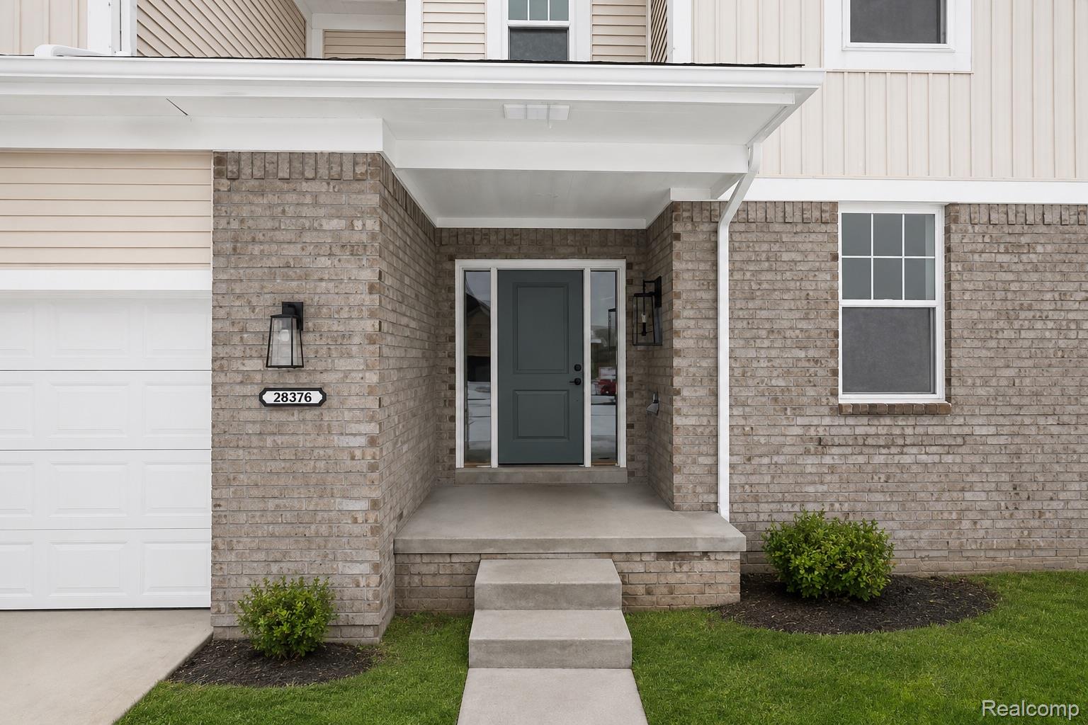 28326 Nadia Lane
