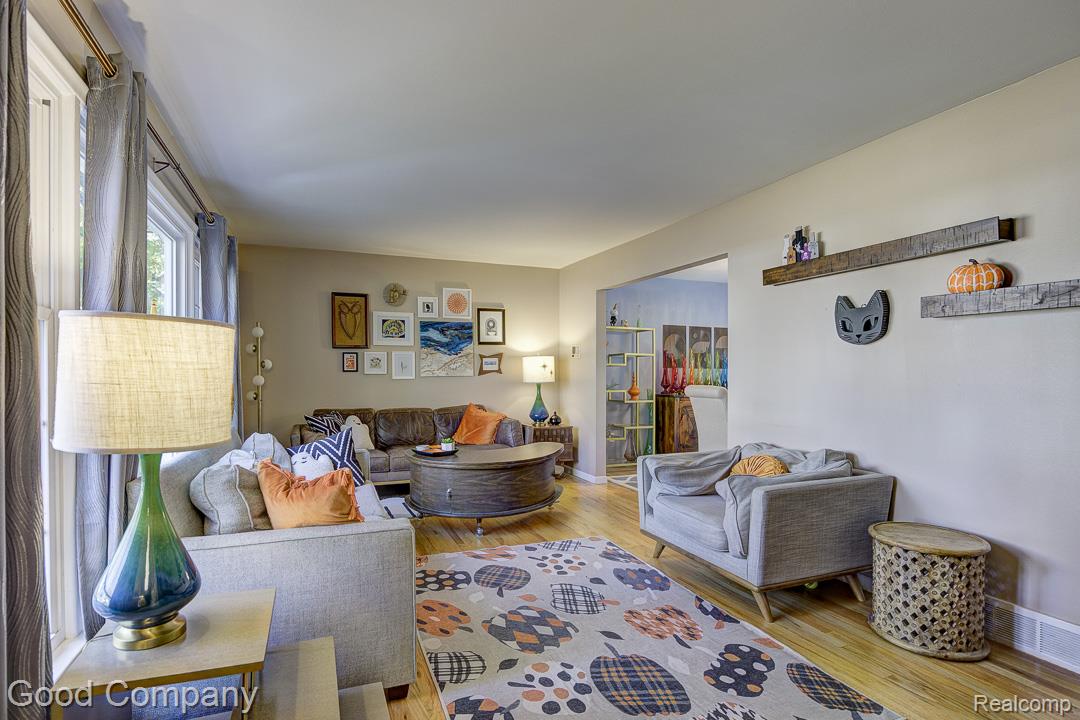 30261 Buckingham Street