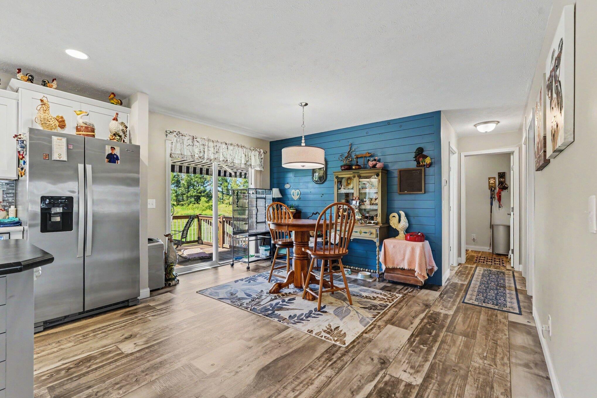 3676 Hollyfield Drive