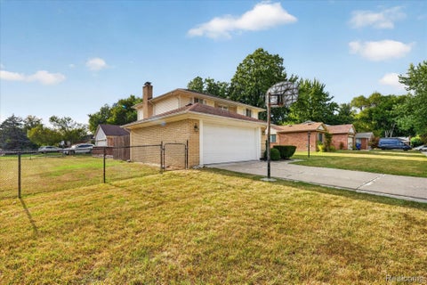 Tiny photo for 6409 Runnymeade Drive, Canton Charter Township, MI 48187 (MLS # 20261069429)