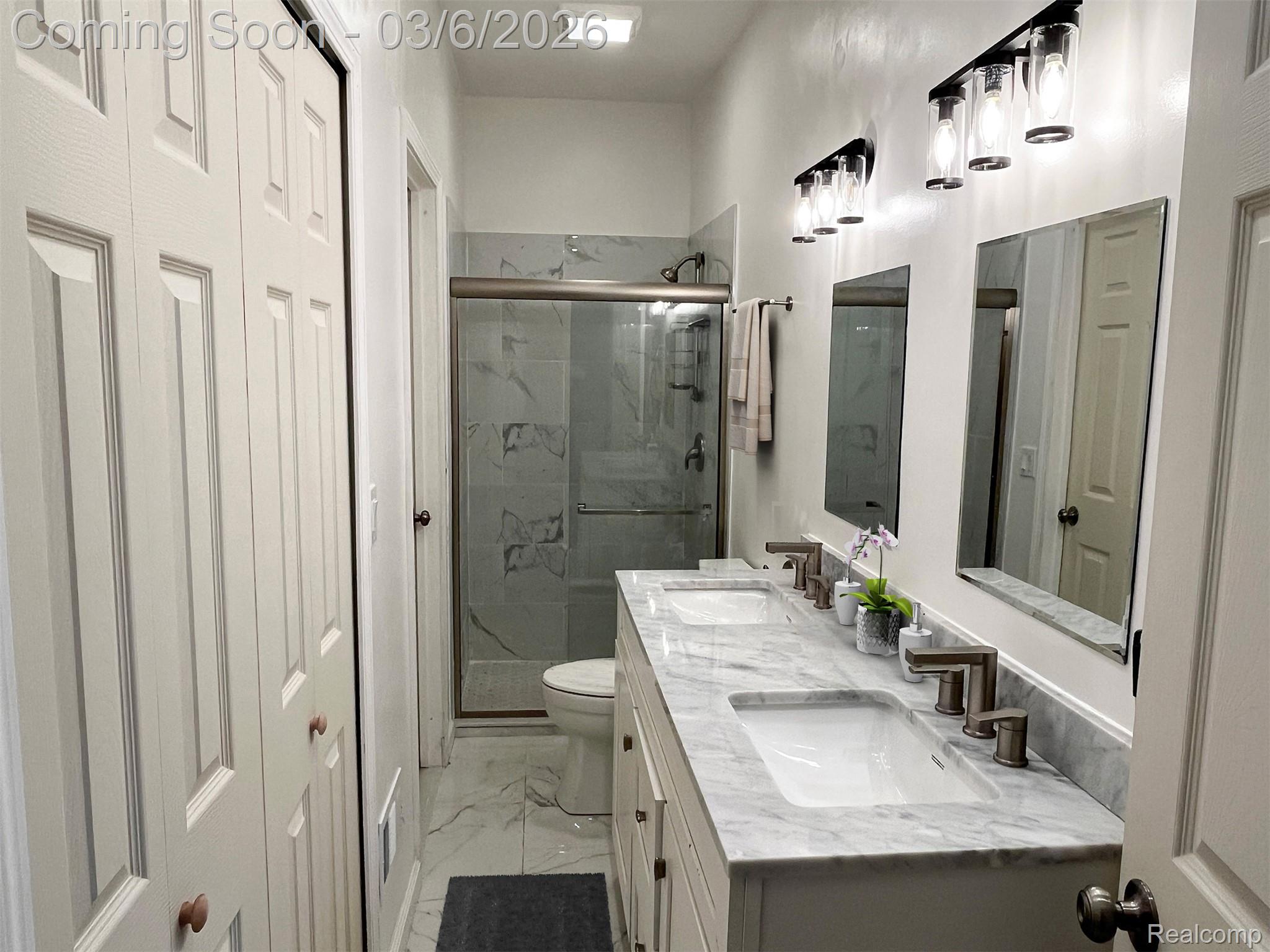 23096 HAWTHORNE Street