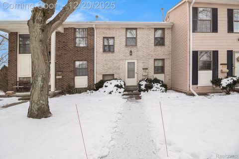 8354 Lakeview Court Ypsilanti City MI 48198