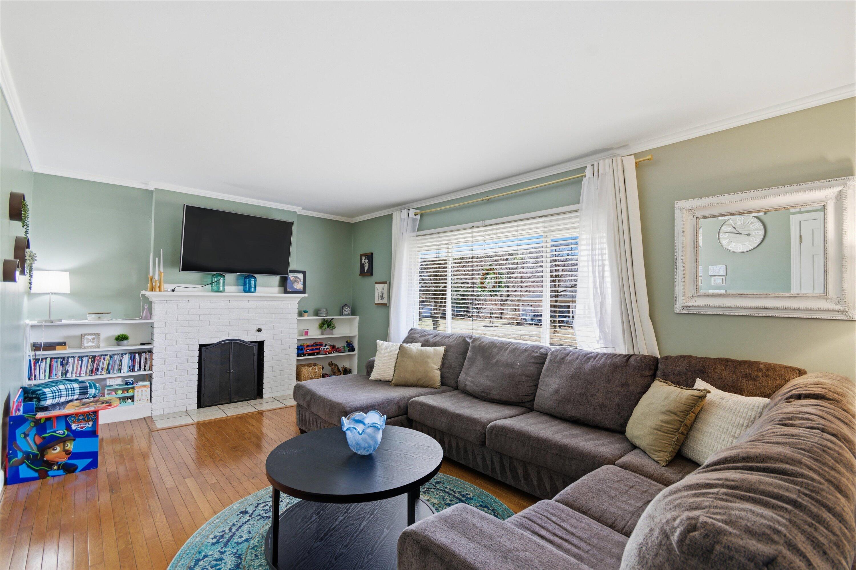 758 Parkway The Street