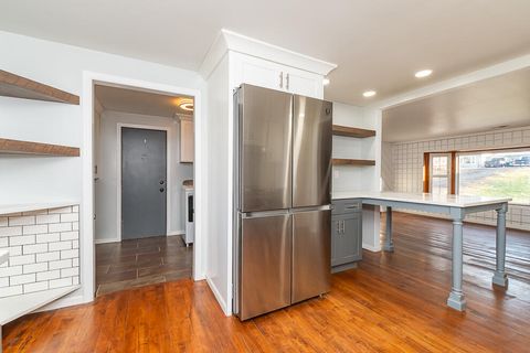 Tiny photo for 3115 Michael Avenue, Kalamazoo City, MI 49004 (MLS # 66026009589)