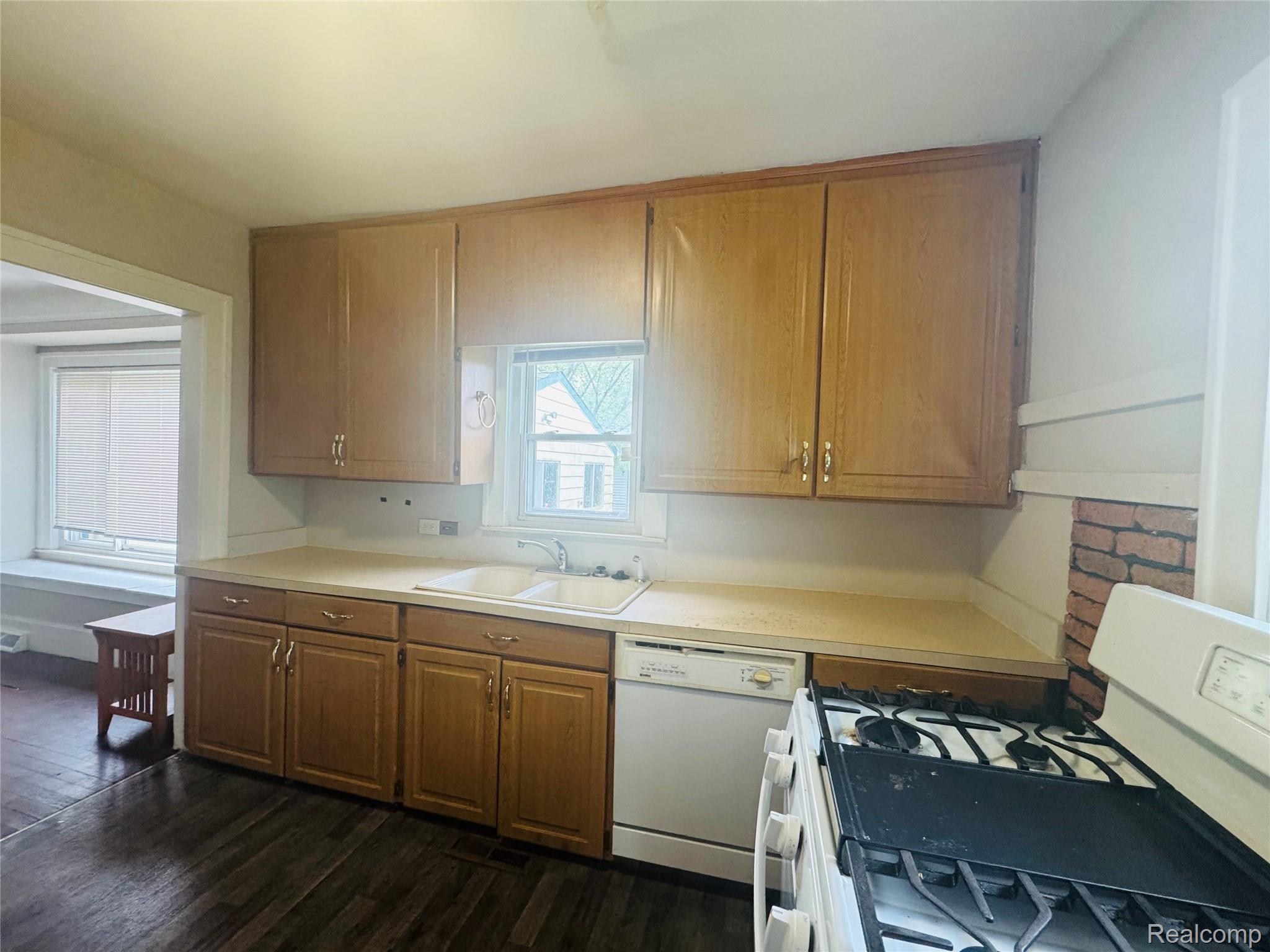 116 W Brooklyn Avenue