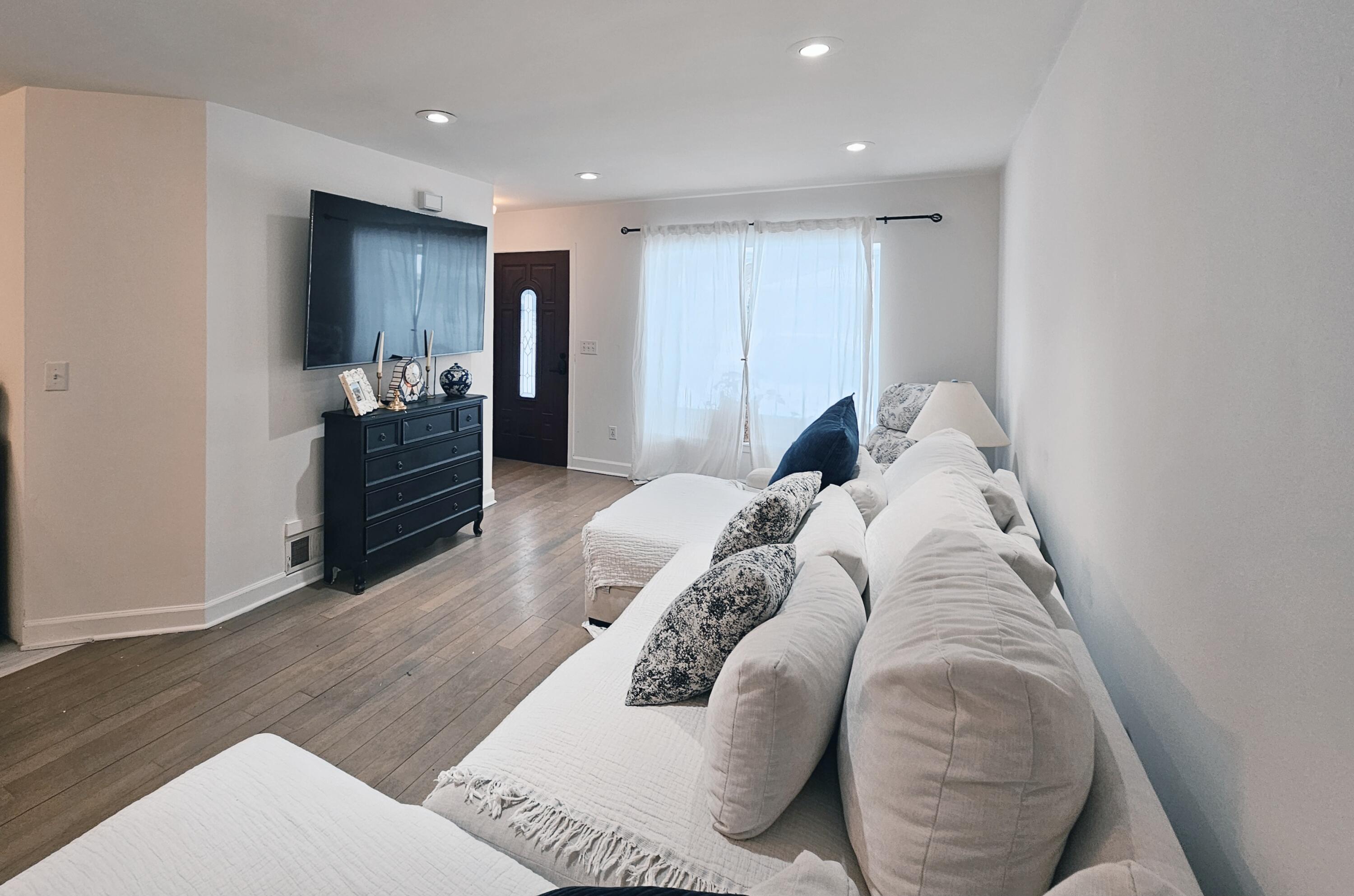 5346 Clippert Street