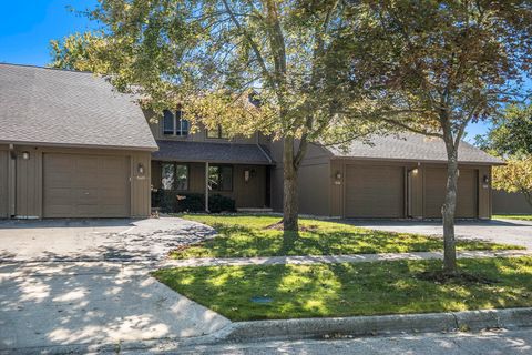 536 Park Place Saline City MI 48176