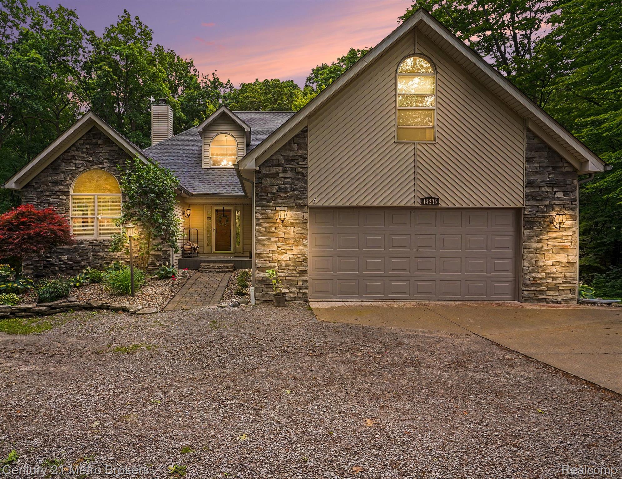 13275 Old Oaks Drive