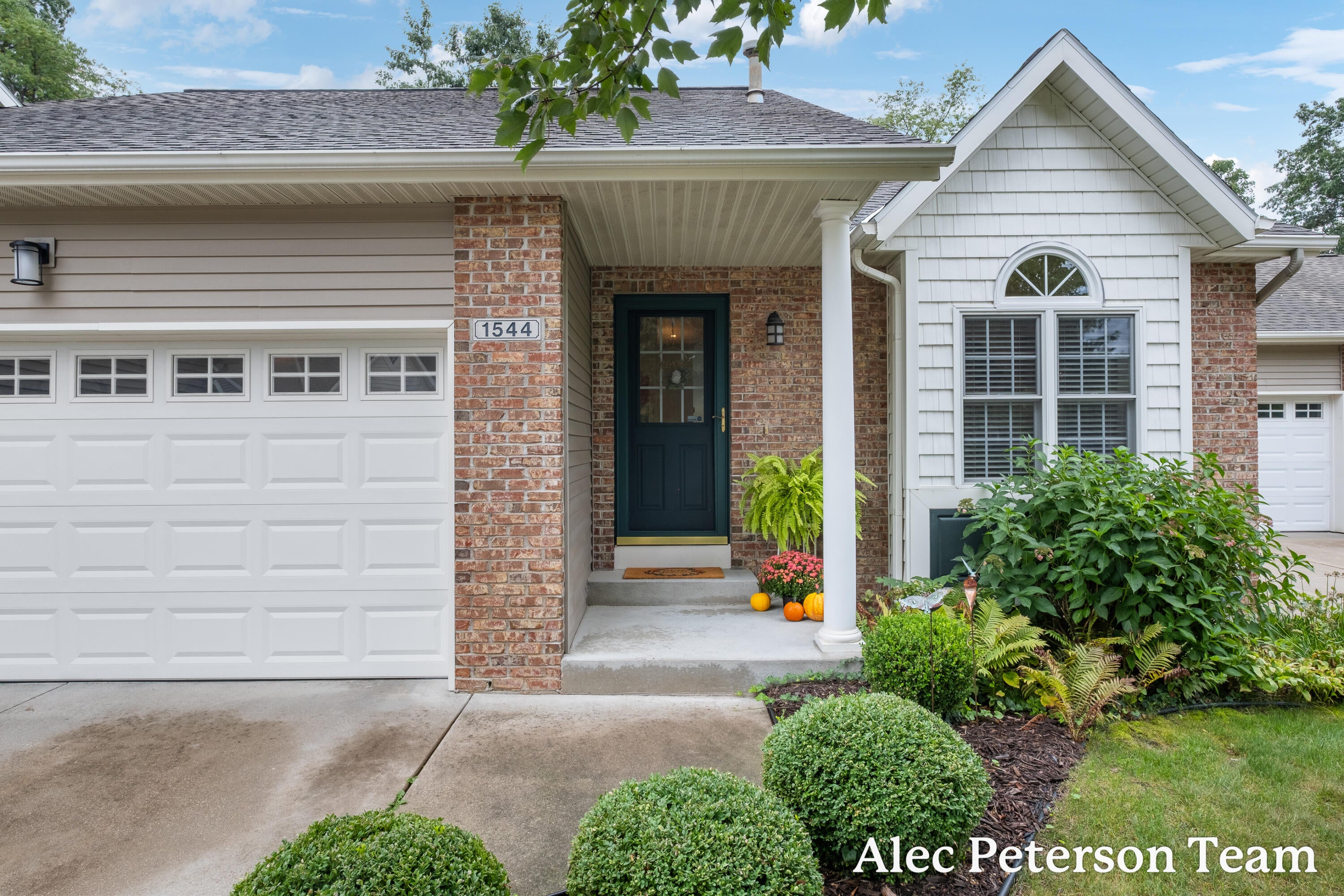 1544 Beechtree Commons