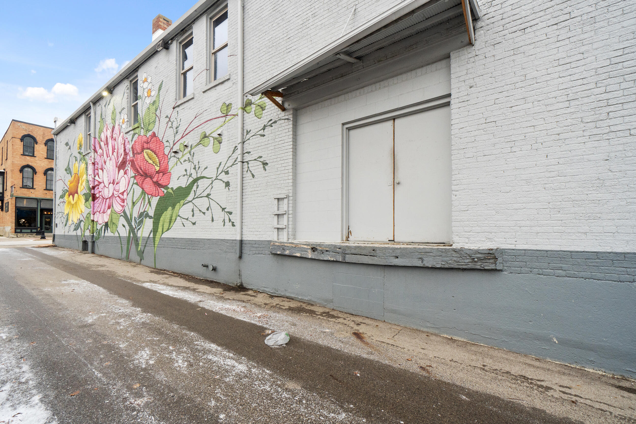 132 W Pearl Street