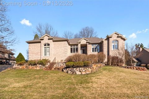 9833 Rolling Greens Drive Hamburg Township MI 48169