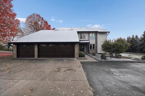 11011 Kurtiss Drive Brighton Township MI 48114