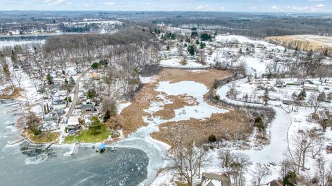 Tiny photo for 2037 Lake View Drive, Cambridge Township, MI 49230 (MLS # 55025062405)