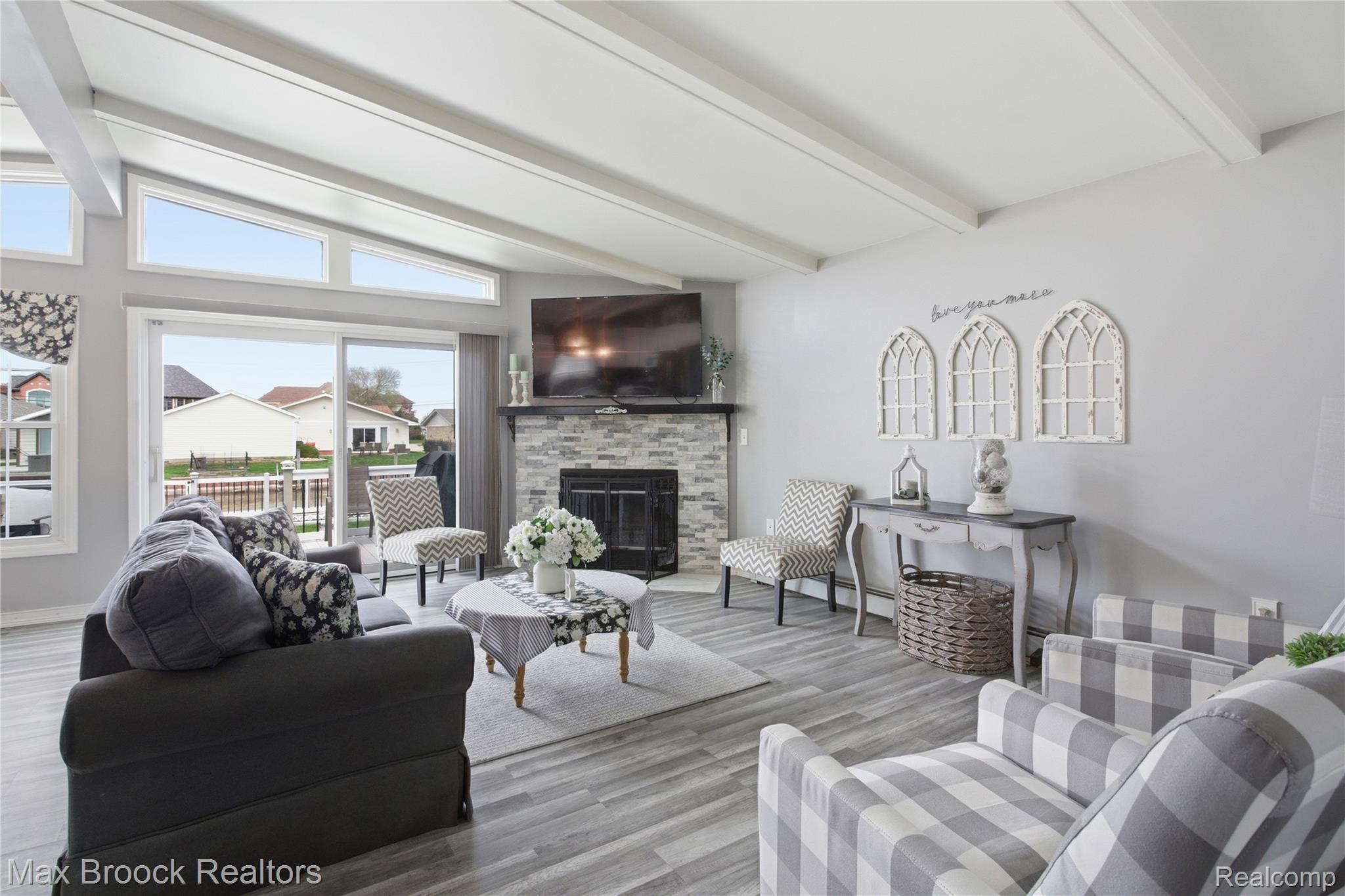 38189 Circle Drive