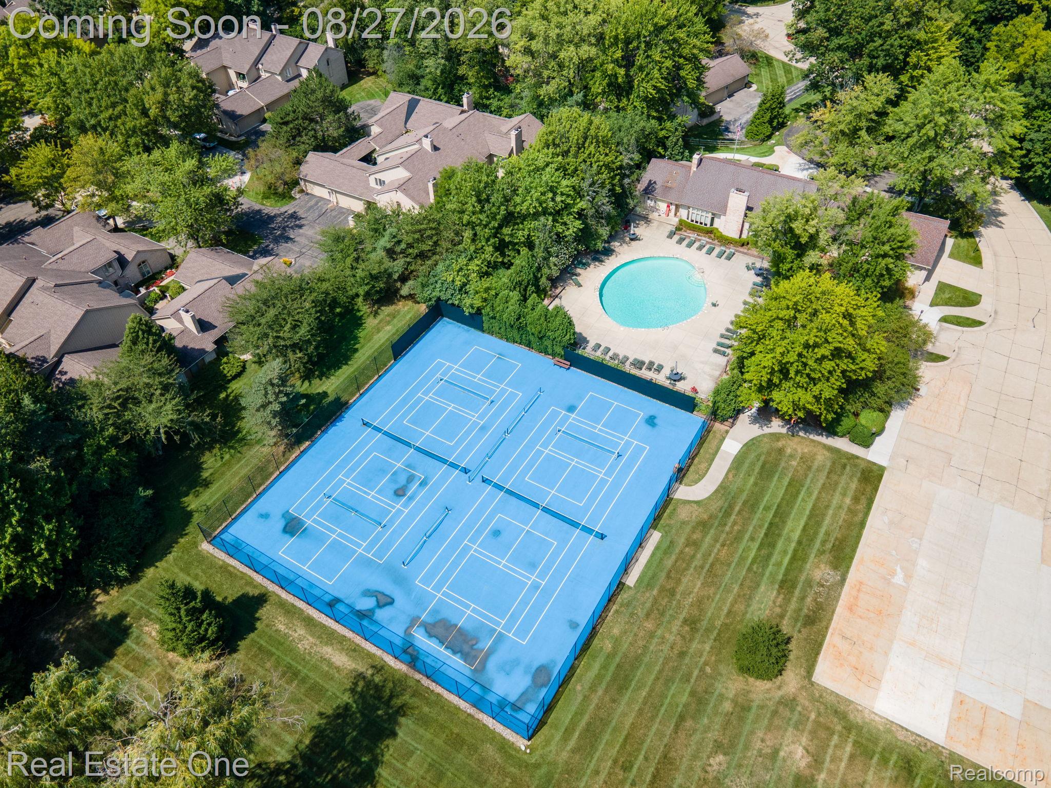 1361 Knollcrest Circle