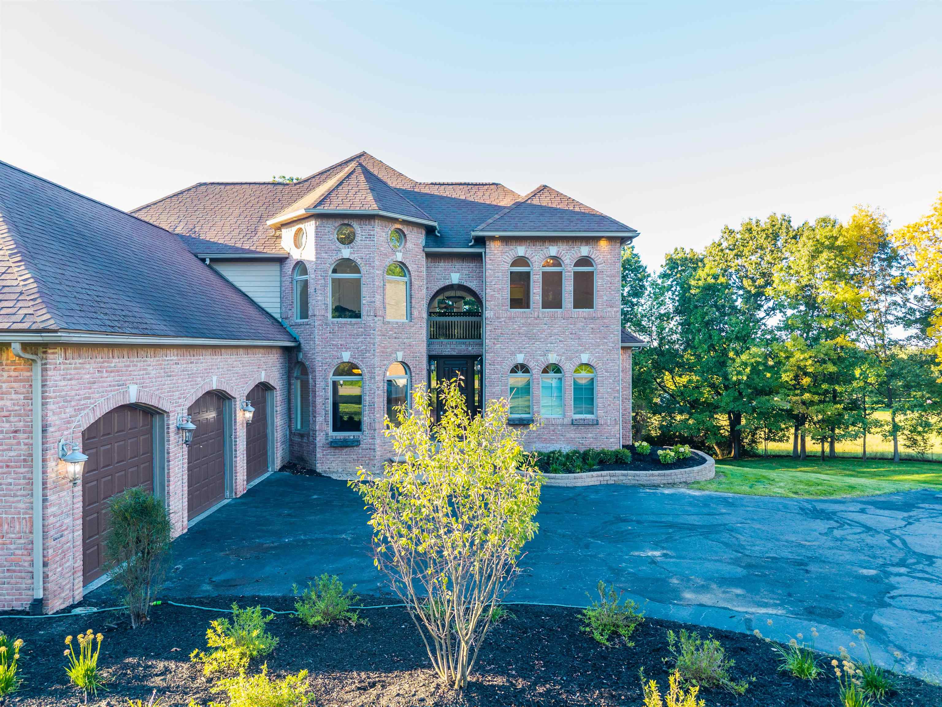 11460 Tyrone Trail