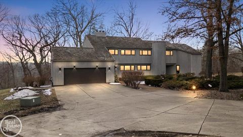 3750 Orion Road Oakland Charter Township MI 48363