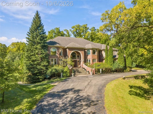 6364 GOLDEN LN, WEST BLOOMFIELD, MI 48322 - Image 02496c2e82b740cc605a7c0ff9bf6ca7/1623792576