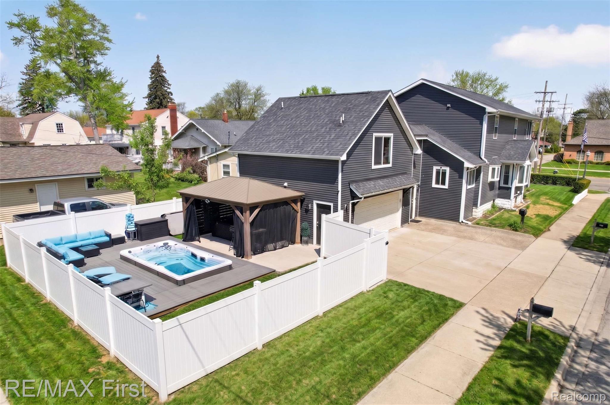 803 W University Drive