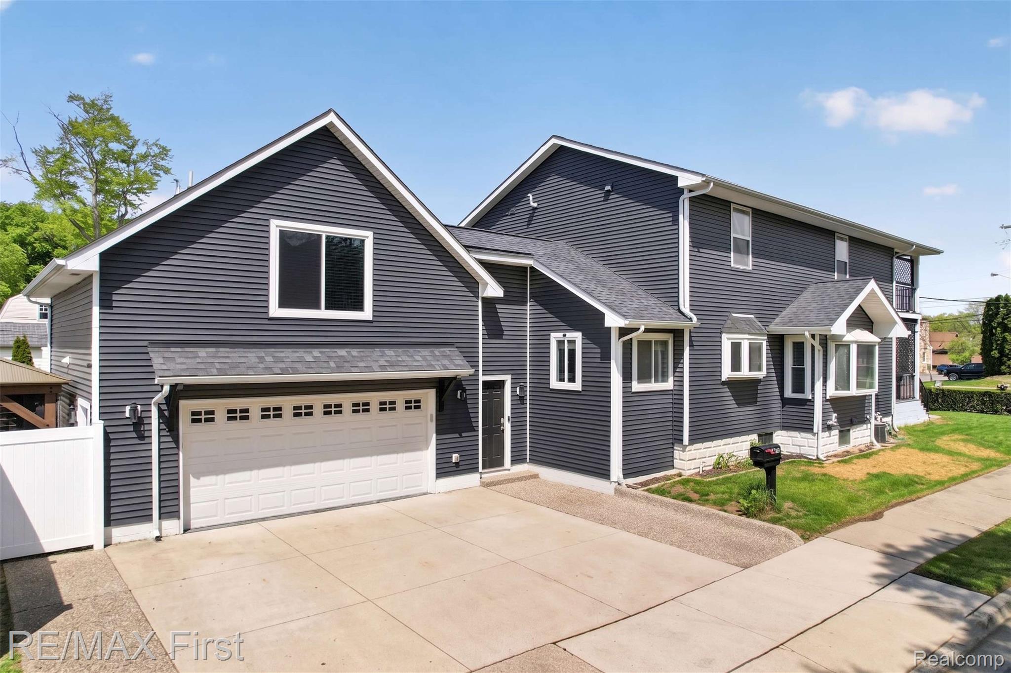 803 W University Drive