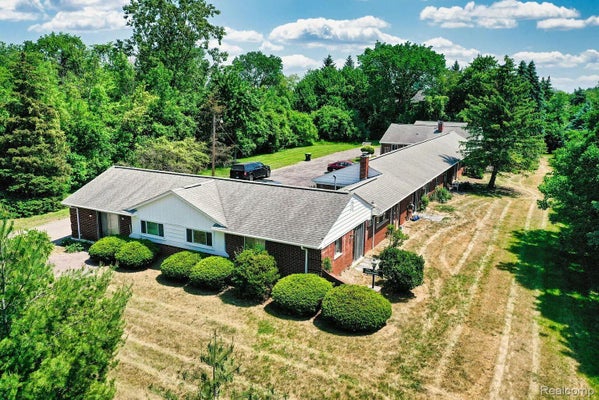 22000 BECK RD APT 102, NORTHVILLE, MI 48167 - Image 024cf2e94c55366d8979fa84c993e7ff/3569116120