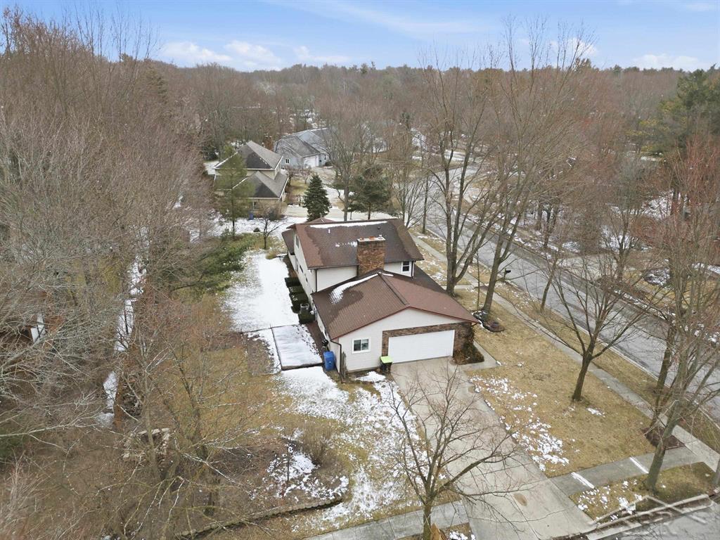 2308 Longfellow Lane