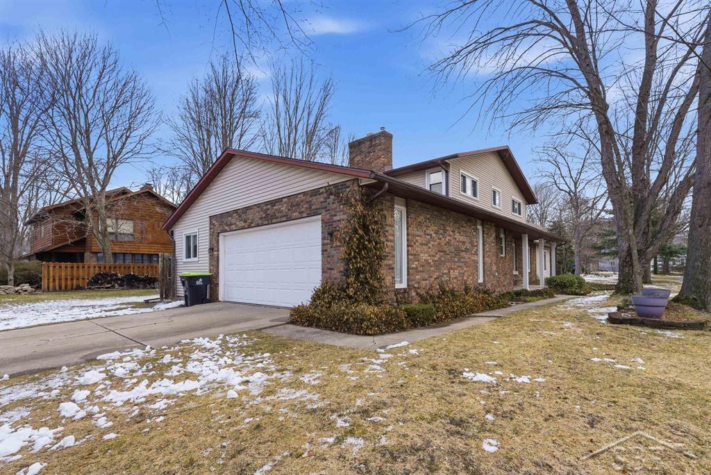 2308 Longfellow Lane