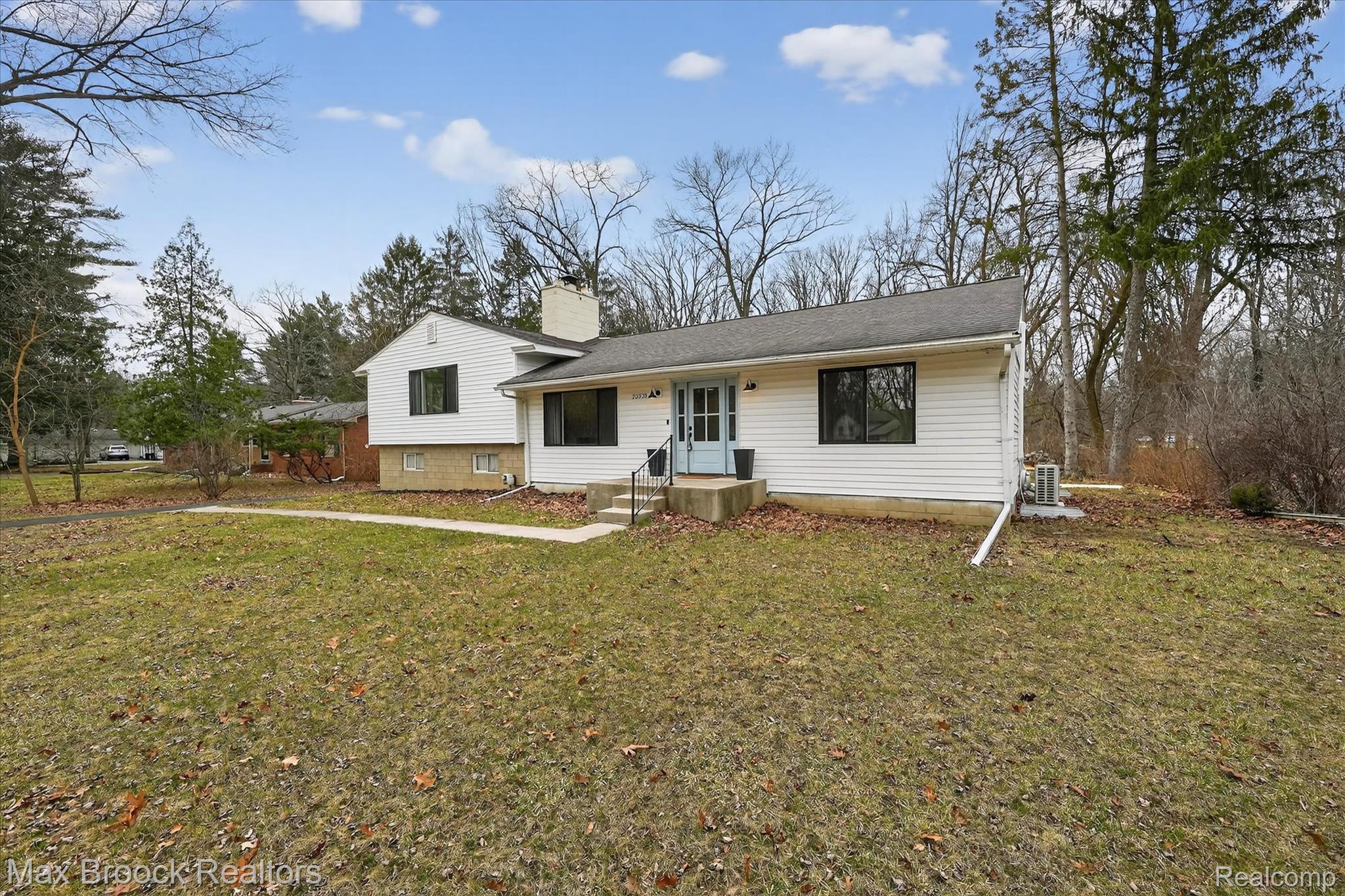 22525 Riverdale Drive