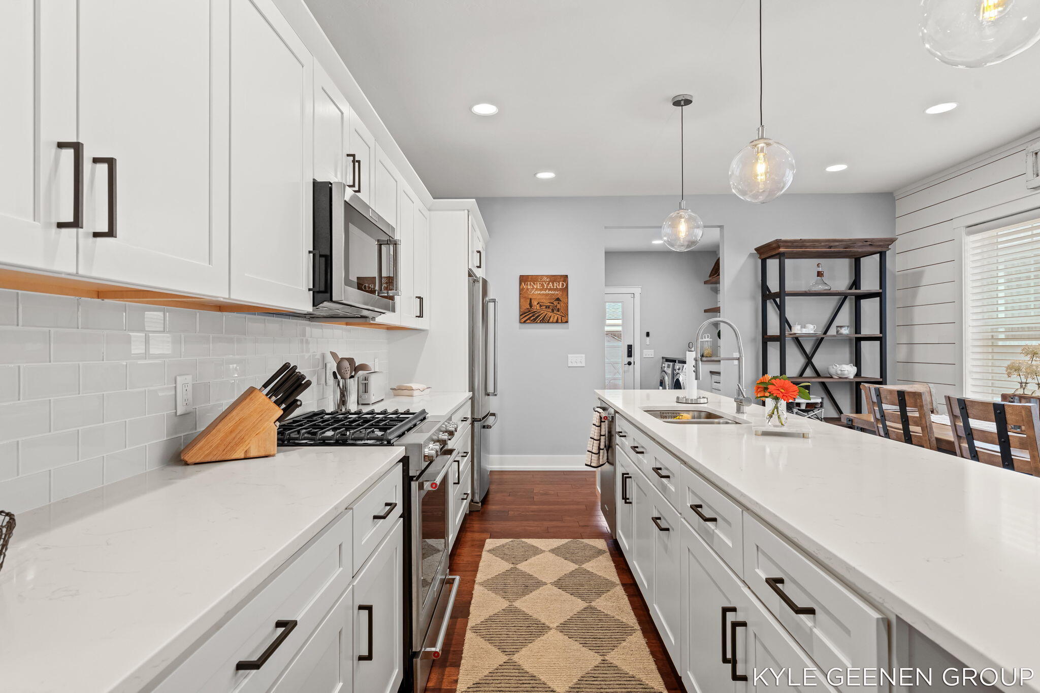 140 W 10th Street