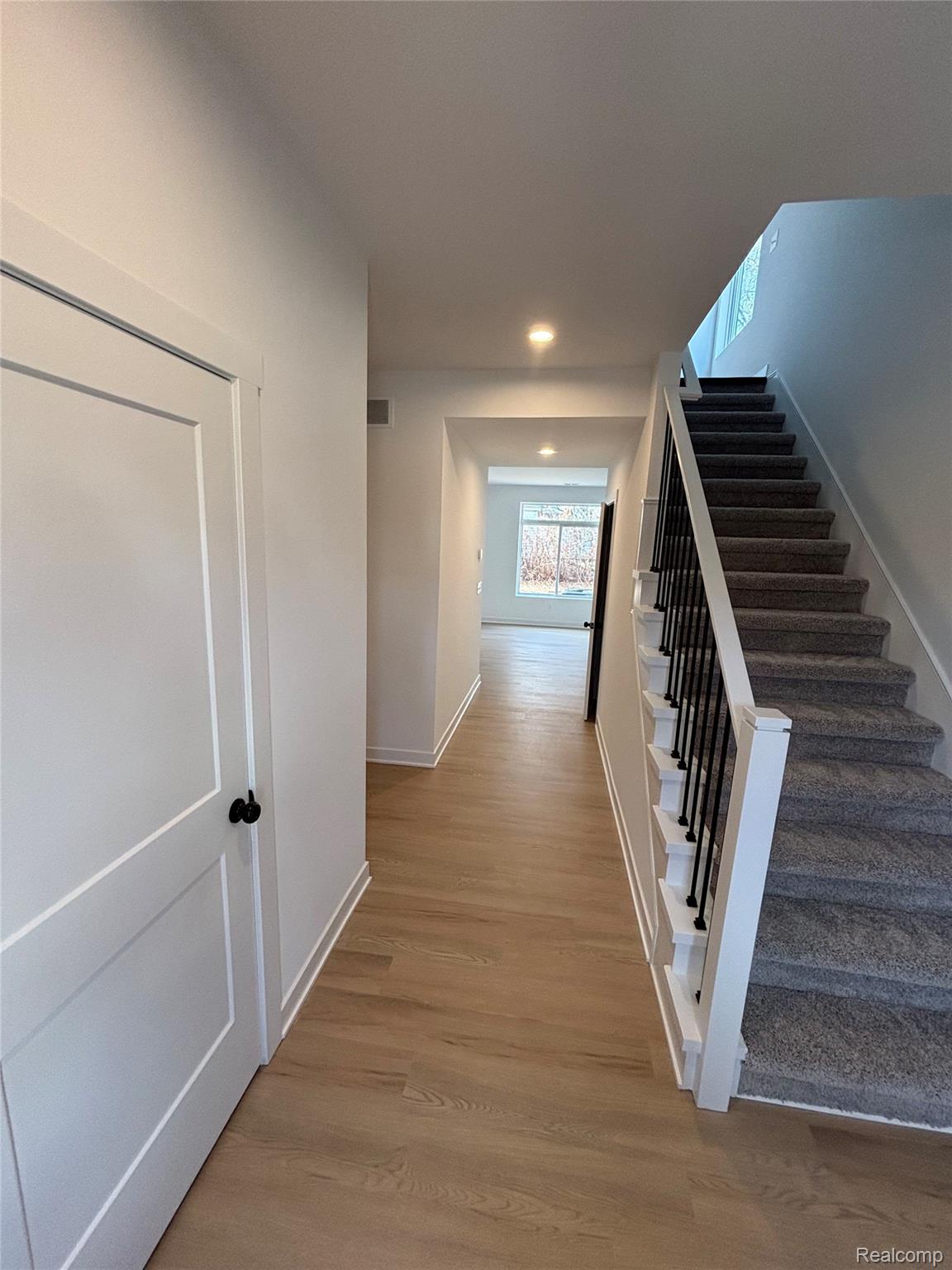 27095 Lawnwood Street