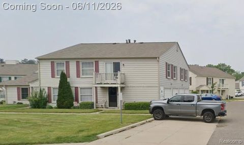 Photo of 2978 Elmwood Court, Lake Orion Village, MI 48360 (MLS # 20261041082)