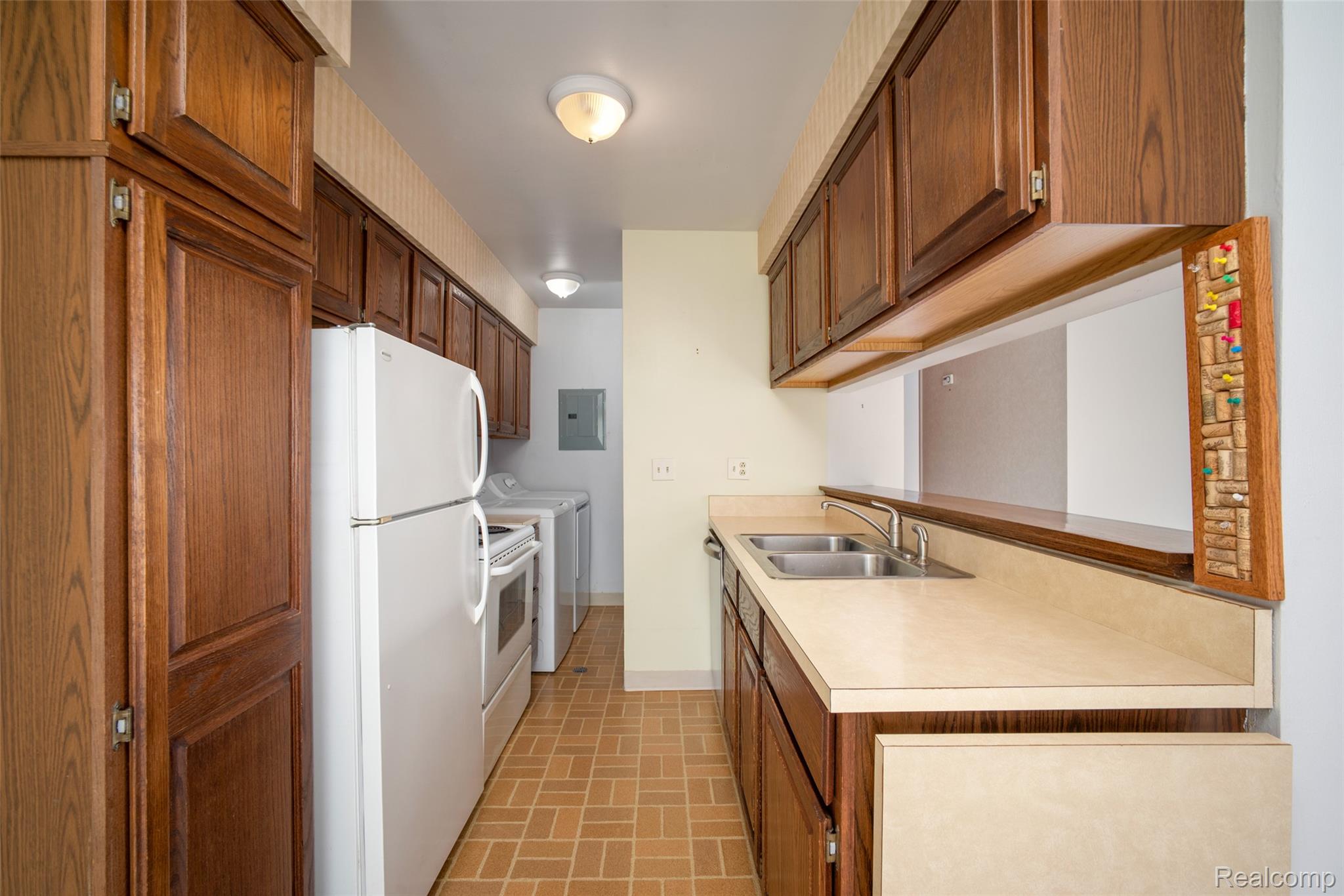 2978 Elmwood Court