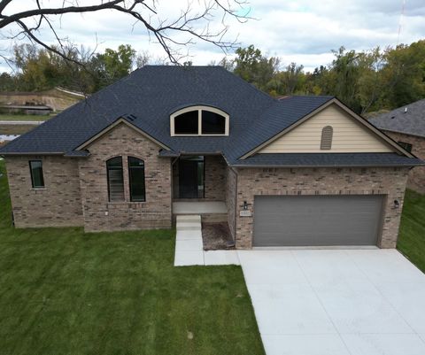 21812 DUNS SCOTUS Street #7 Southfield City MI 48075