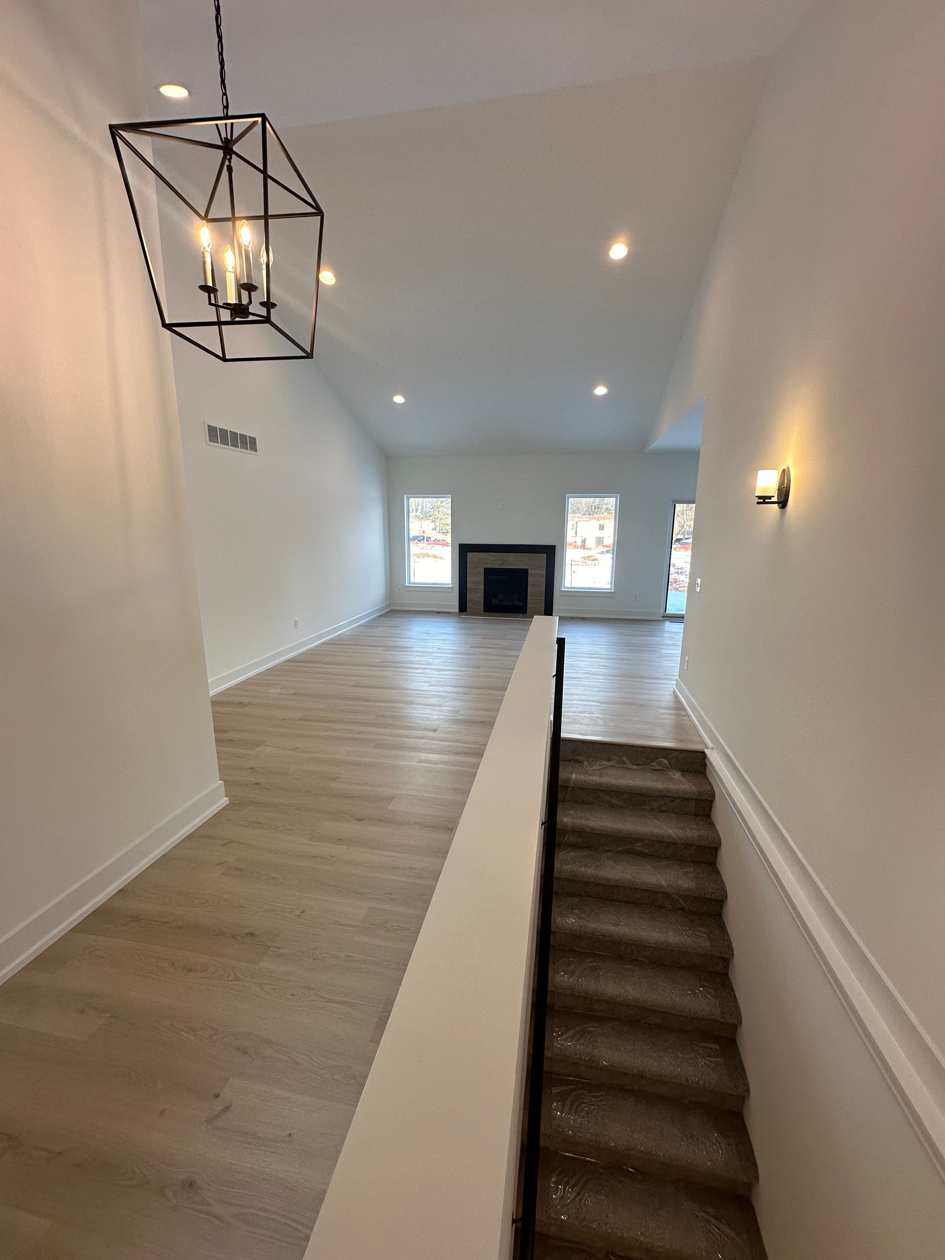 21812 DUNS SCOTUS Street #7