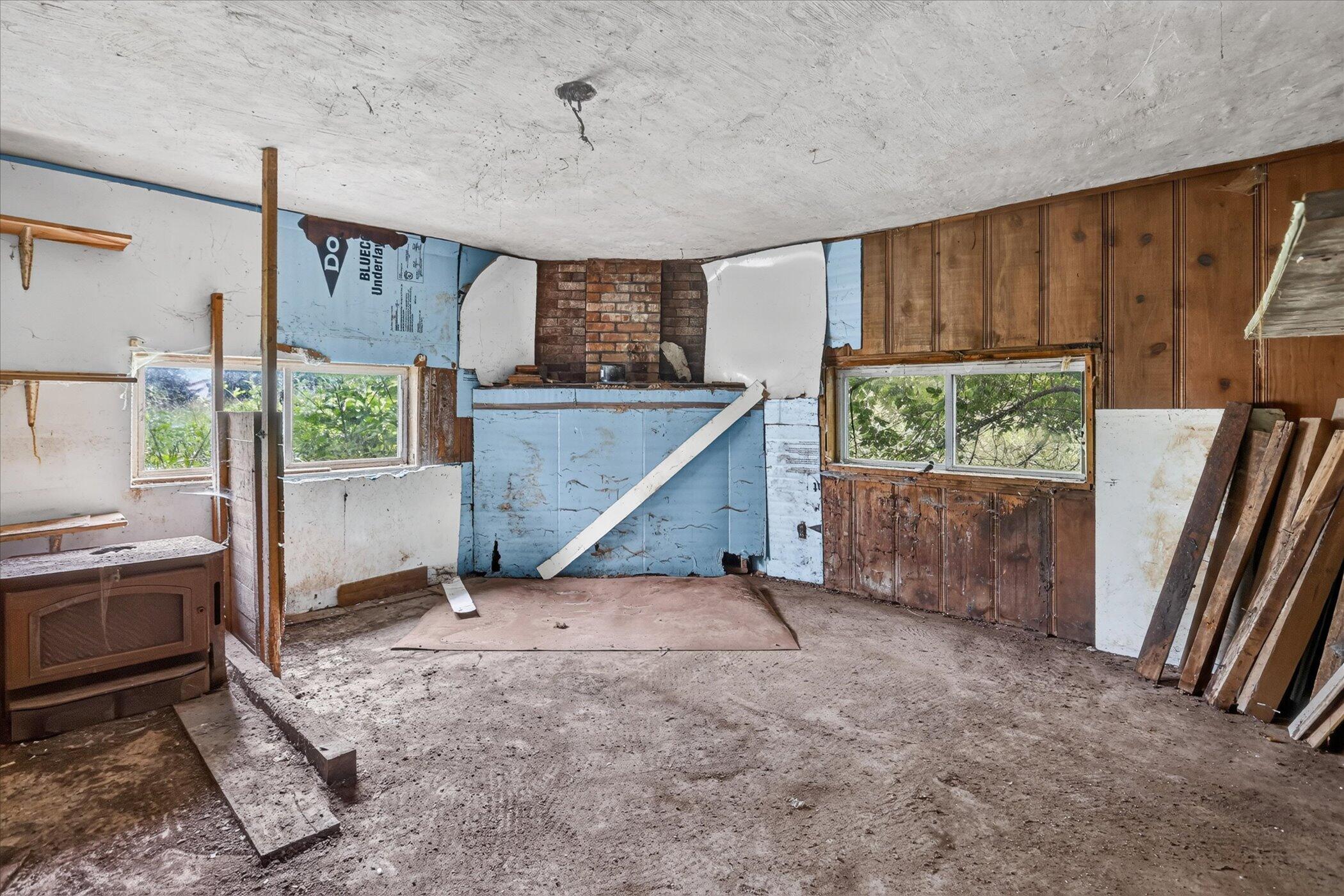 2429 W Huron Line Road