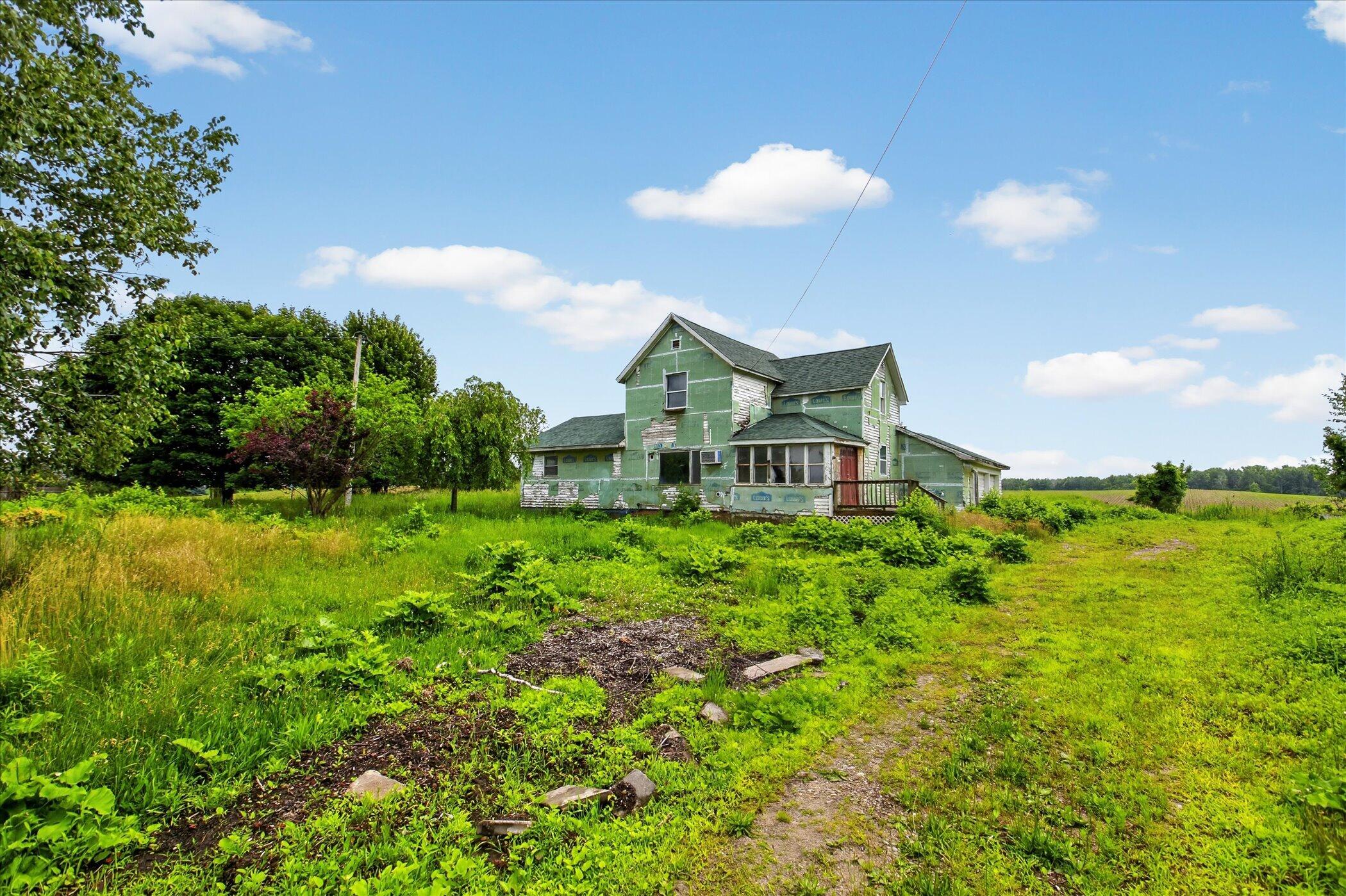 2429 W Huron Line Road