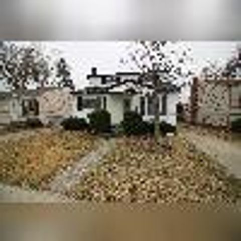 936 E Mahan Avenue Hazel Park City MI 48030