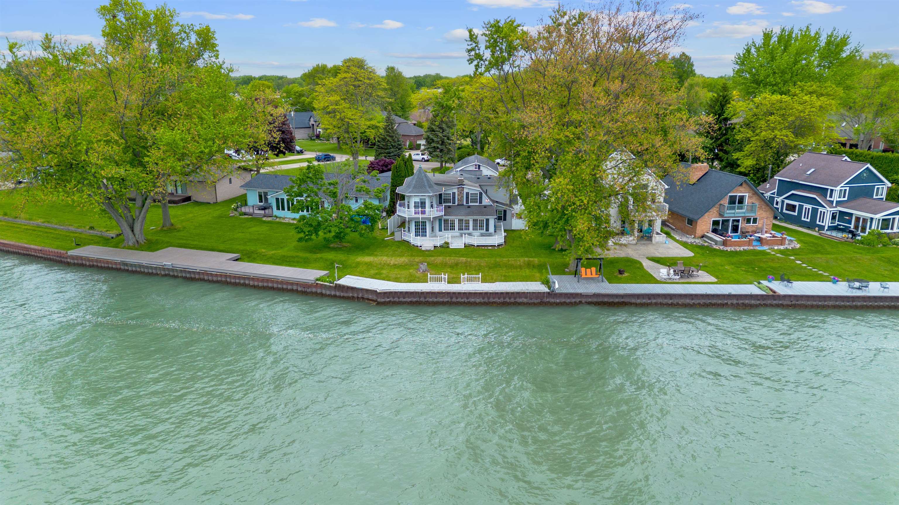 48816 Point Lakeview Drive