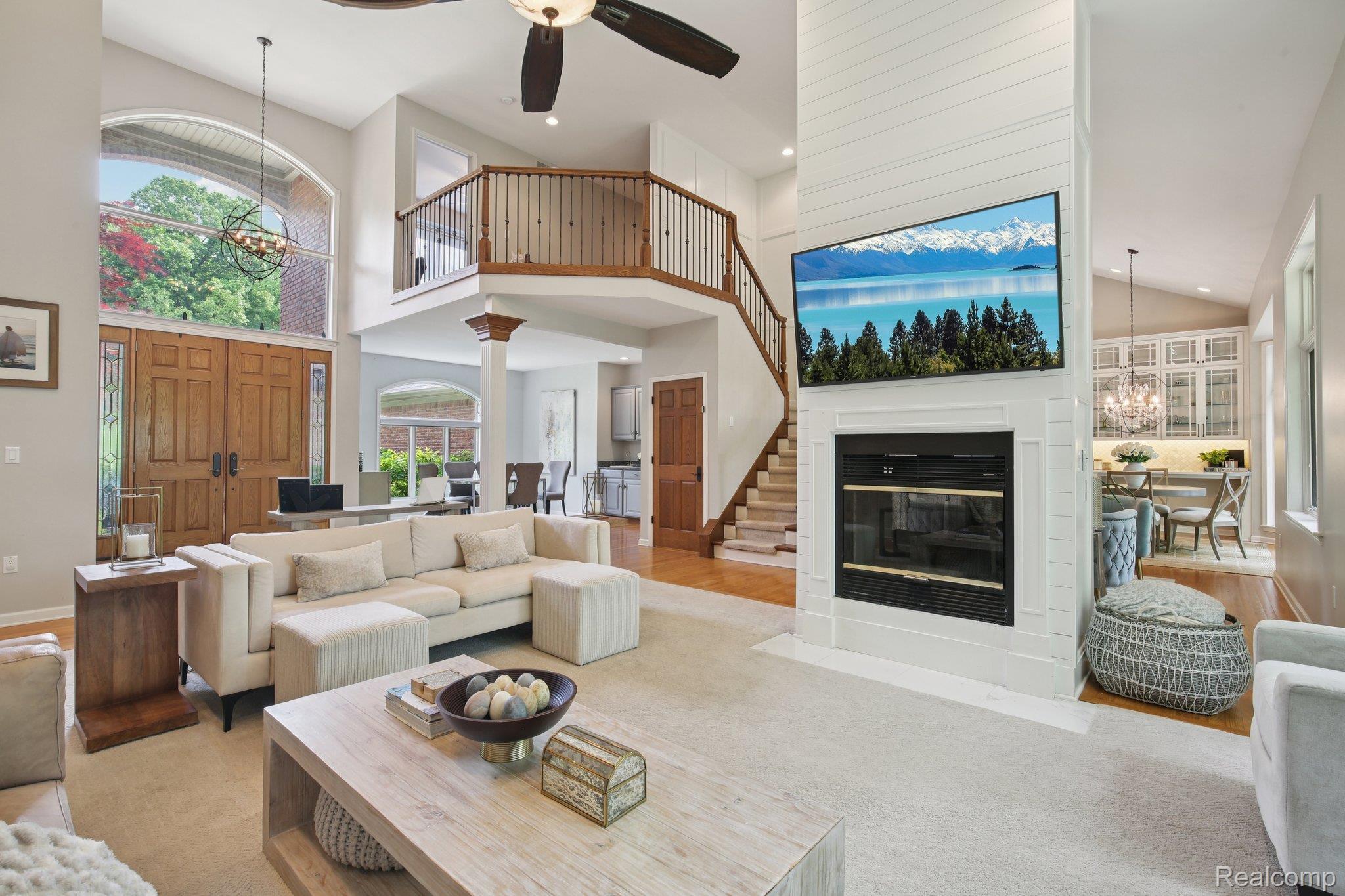 8395 Riverwalk Drive