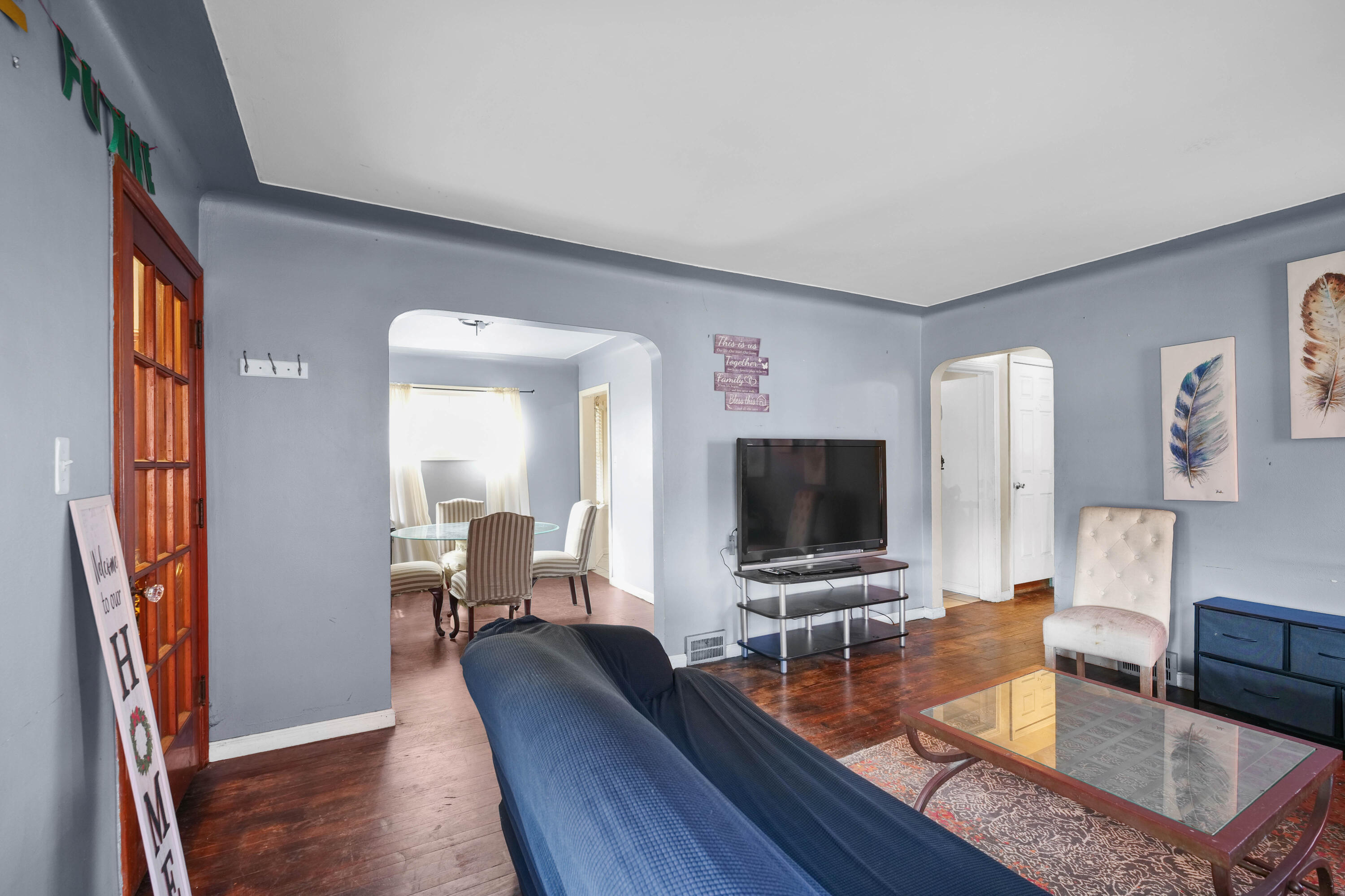 12261 Lansdowne Street E