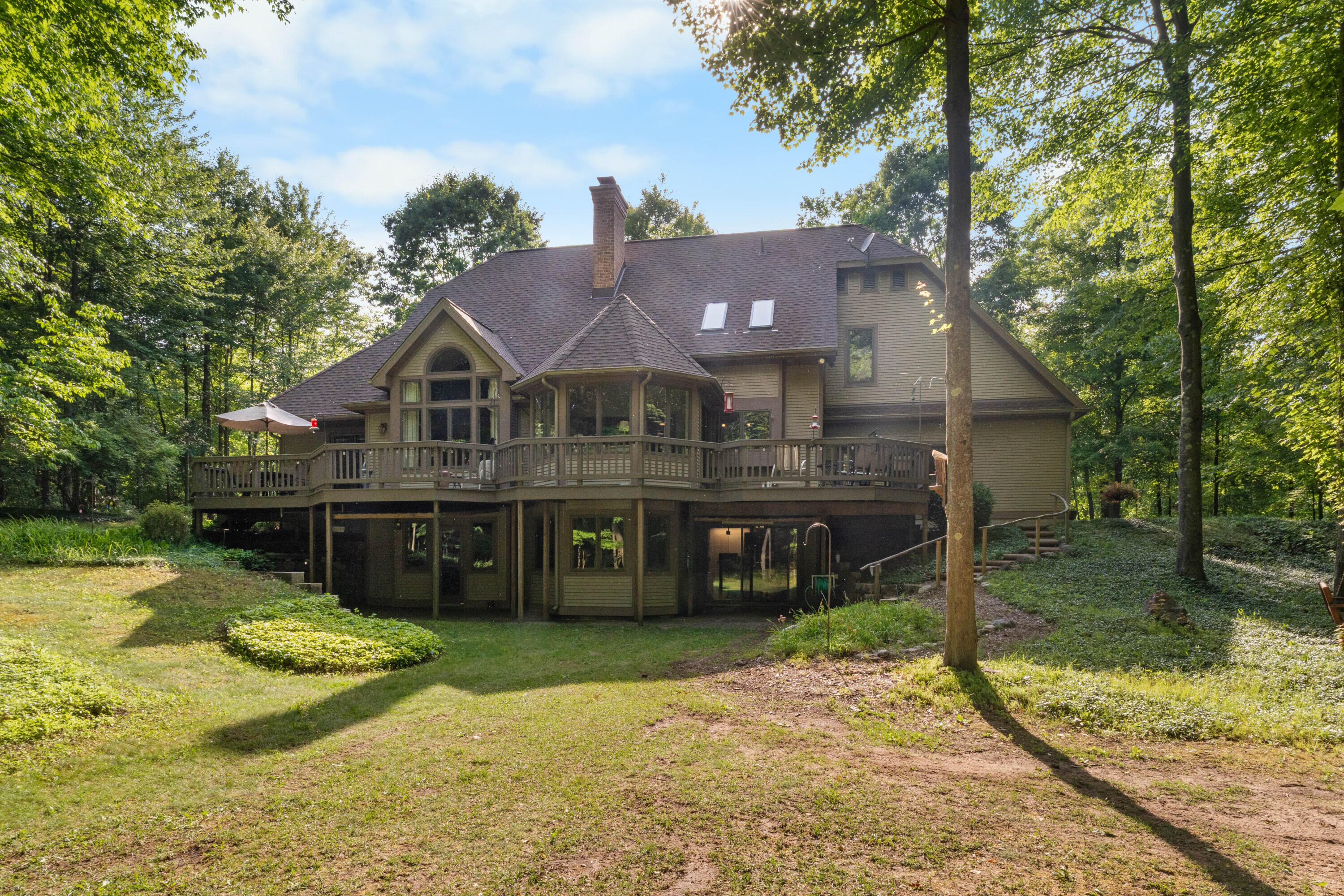1935 Pierce Road