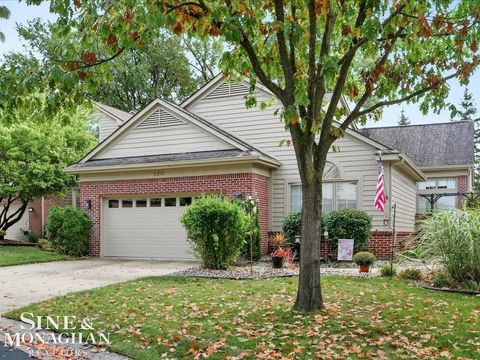 820 Milford Glen Circle Milford Village MI 48381